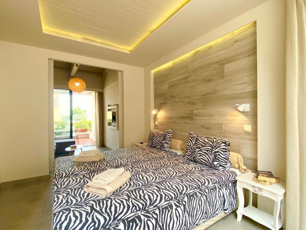 Barbati Beach Minivillas With Pool By Dadovillas Extérieur photo